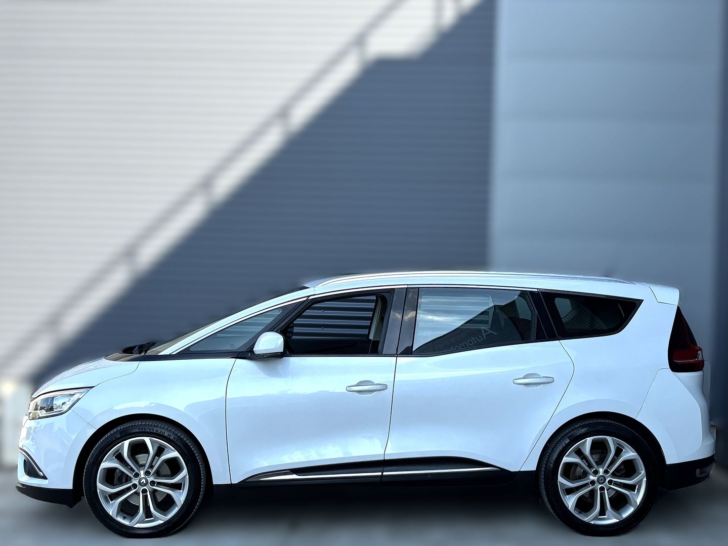 RENAULT GRAND SCENIC IV - Image 5
