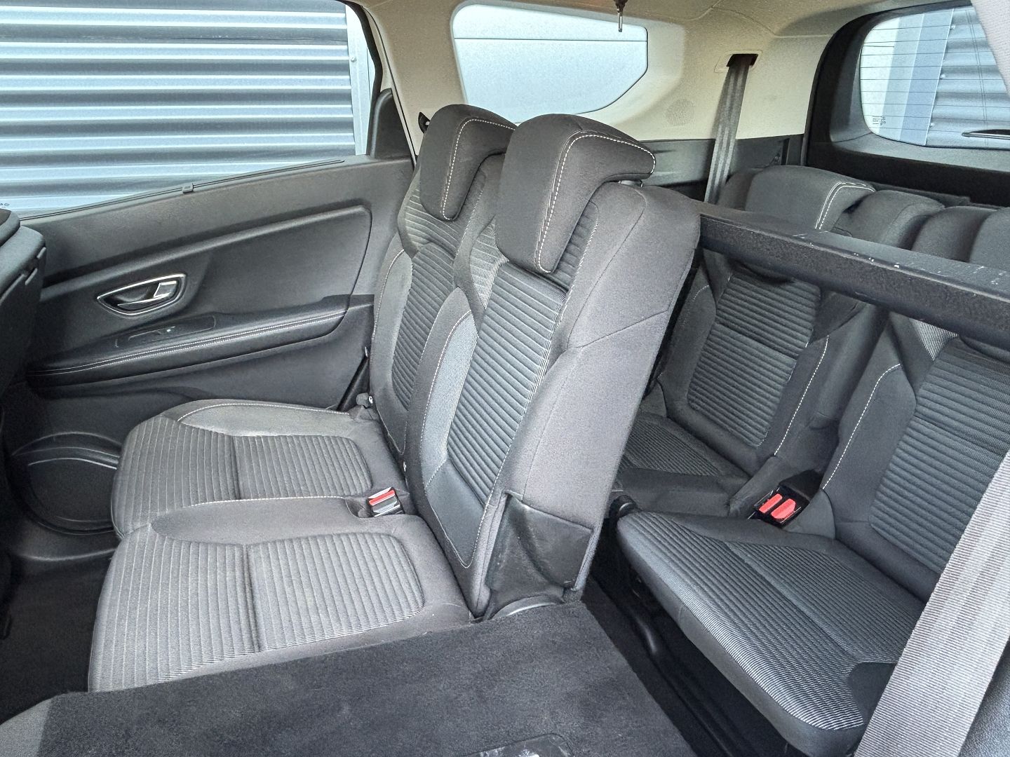 RENAULT GRAND SCENIC IV - Image 9