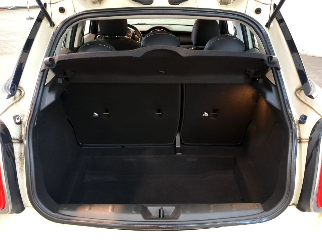 MINI MINI 5 PORTES - Image 9