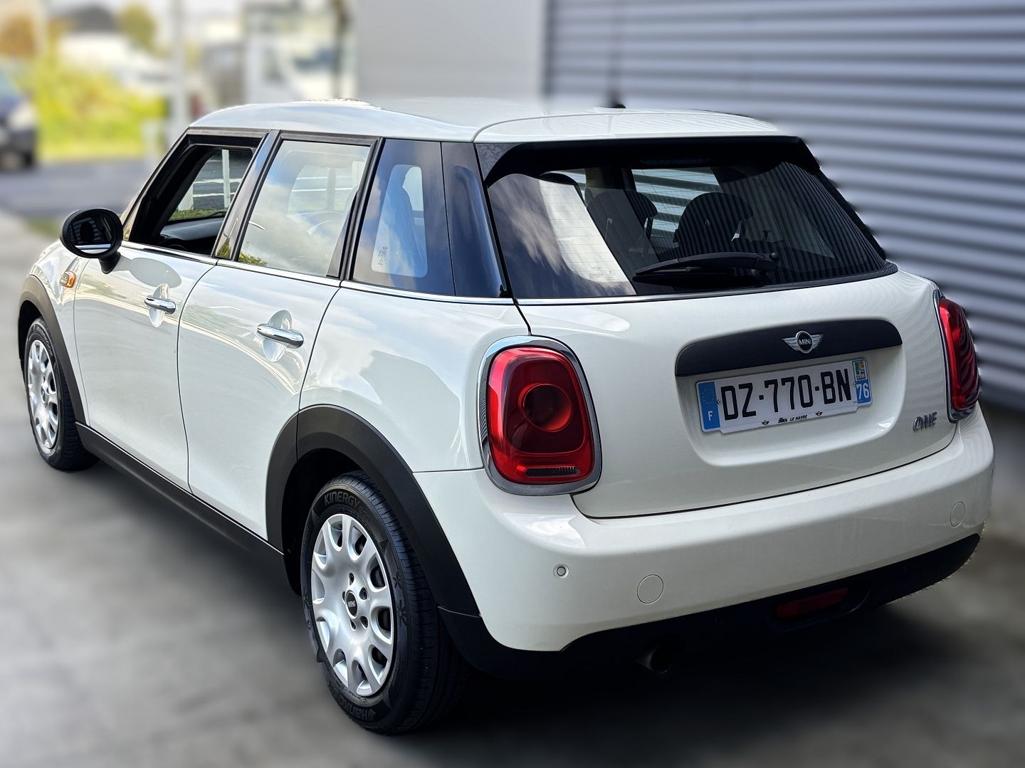 MINI MINI 5 PORTES - Image 4
