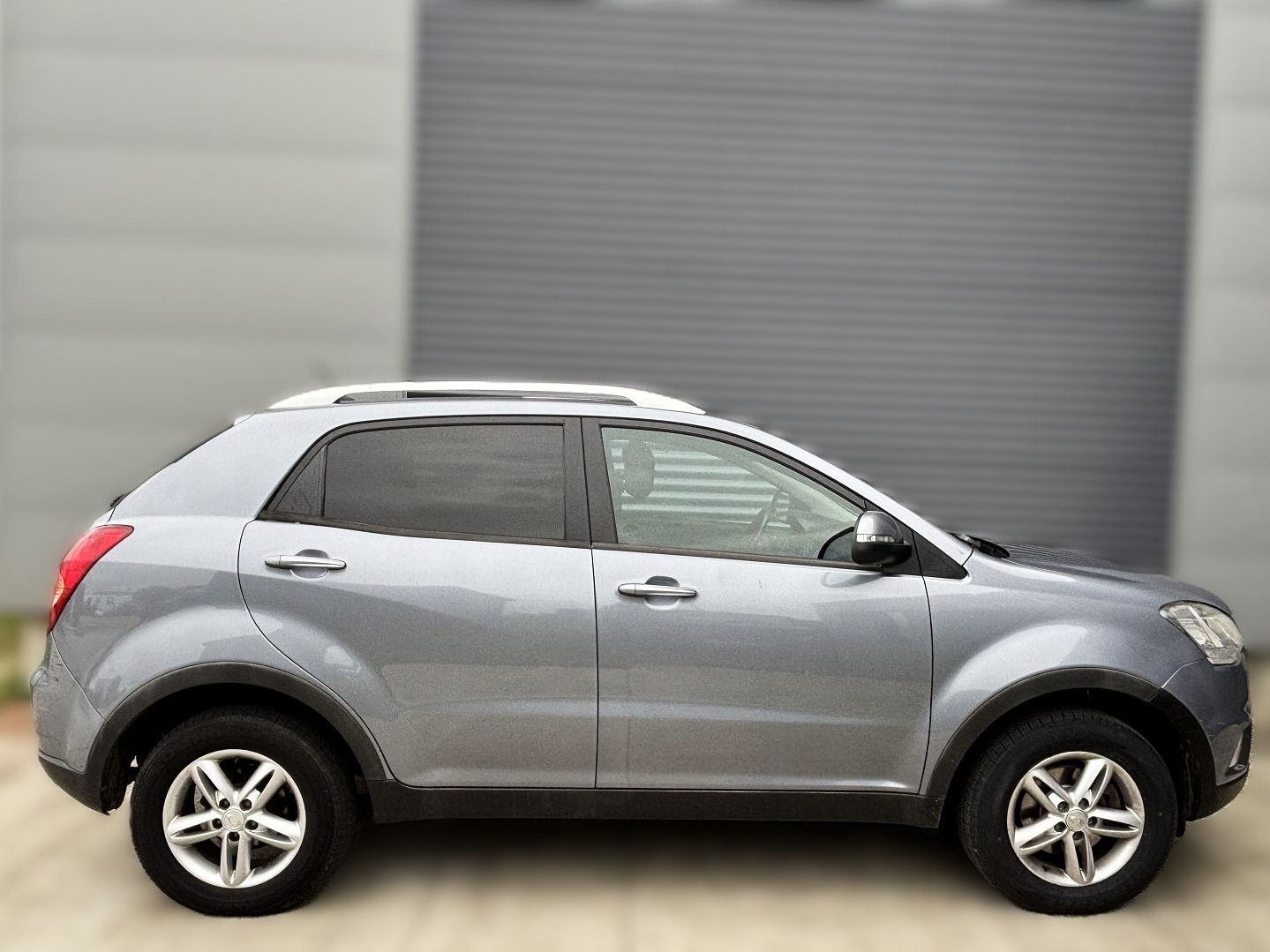 SSANGYONG KORANDO - Image 2
