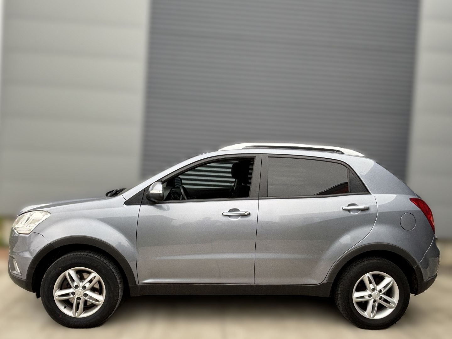 SSANGYONG KORANDO - Image 5