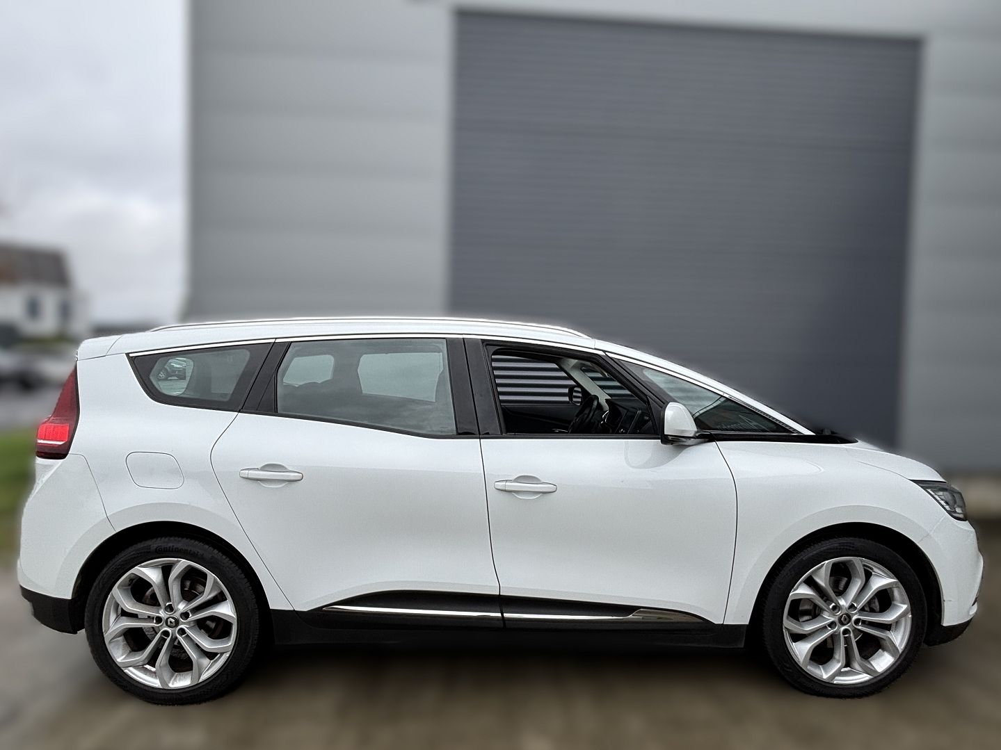 RENAULT GRAND SCENIC IV - Image 2