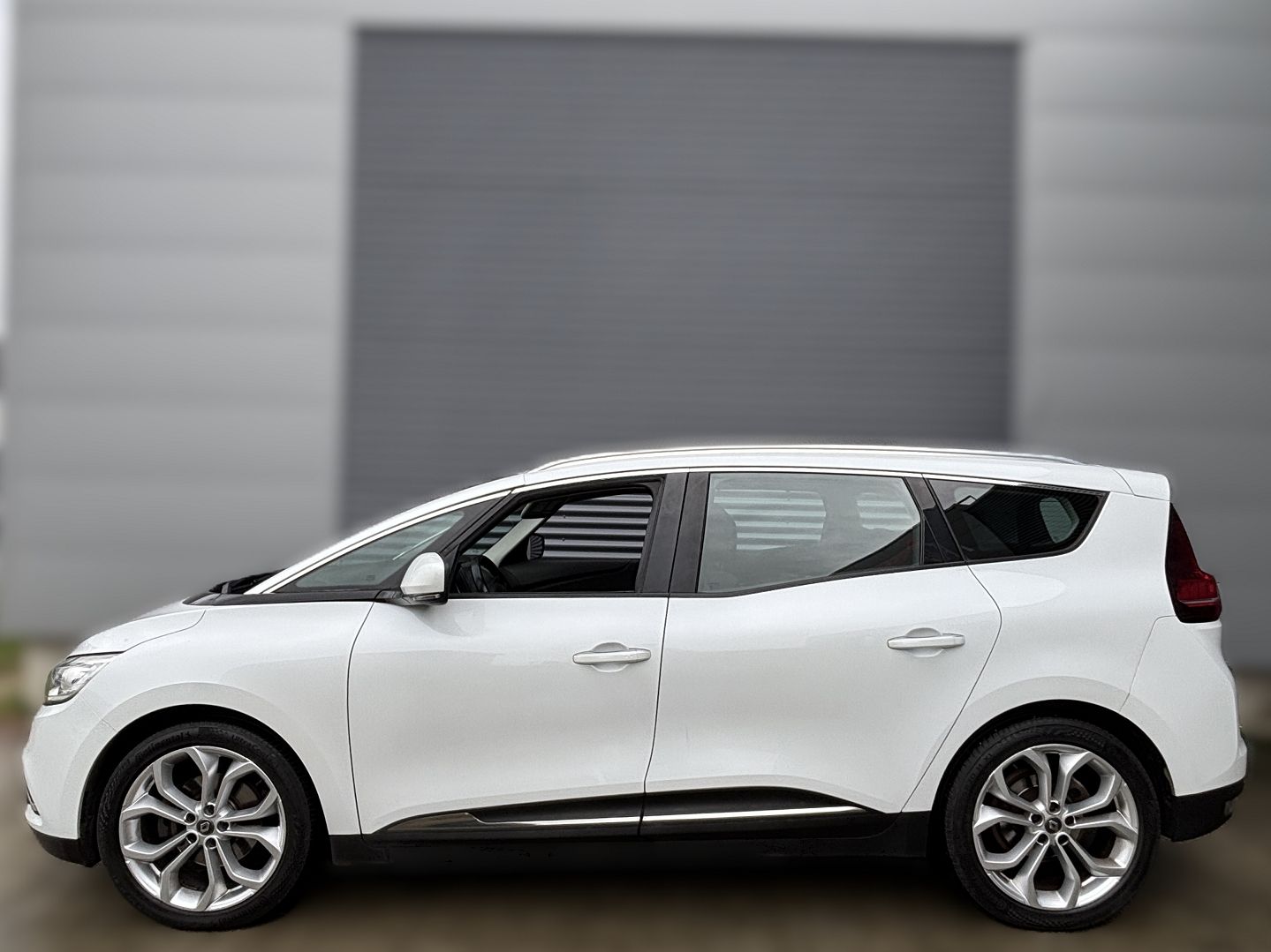 RENAULT GRAND SCENIC IV - Image 5