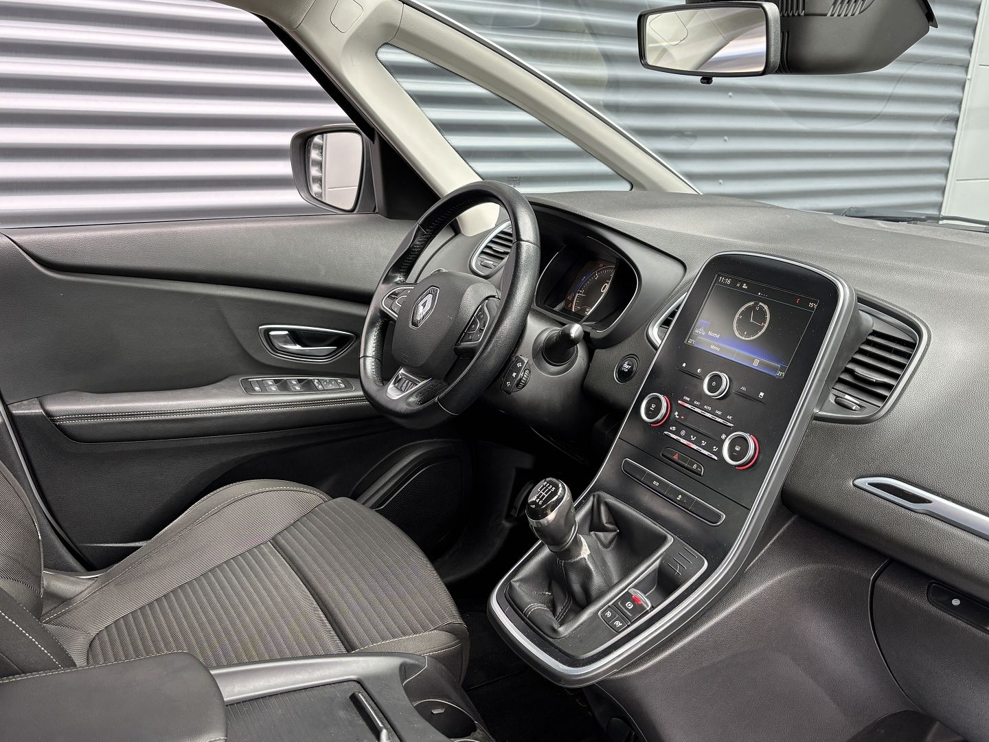 RENAULT GRAND SCENIC IV - Image 7