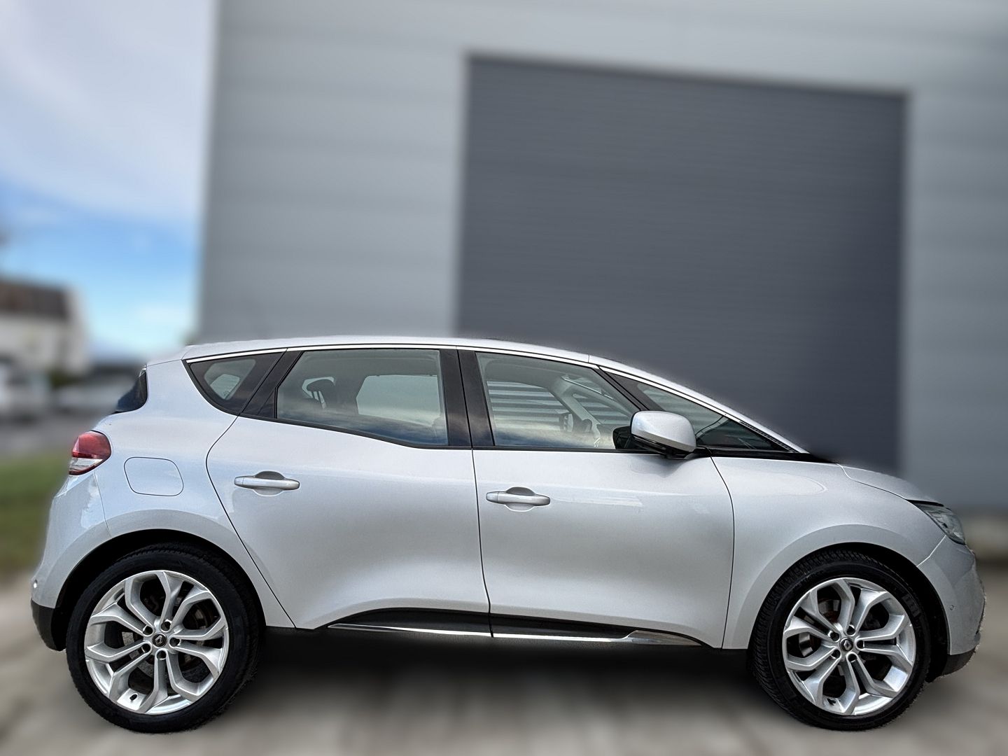 RENAULT SCENIC IV - Image 2