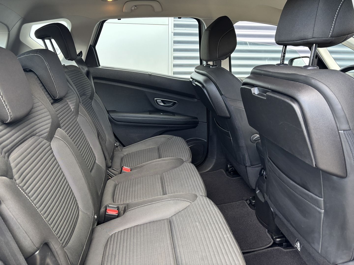 RENAULT SCENIC IV - Image 8