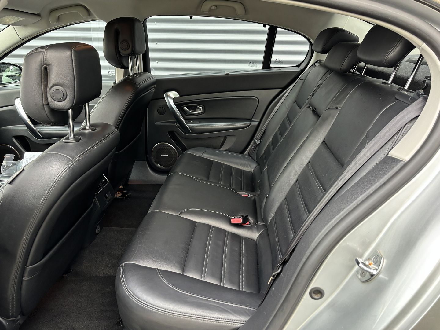 RENAULT LATITUDE - Image 5