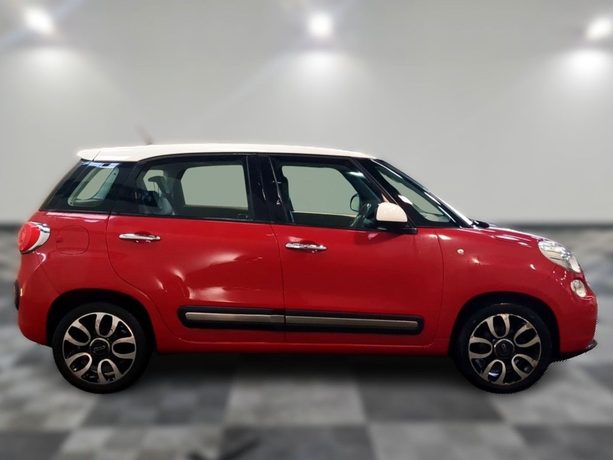 FIAT 500L - Image 2