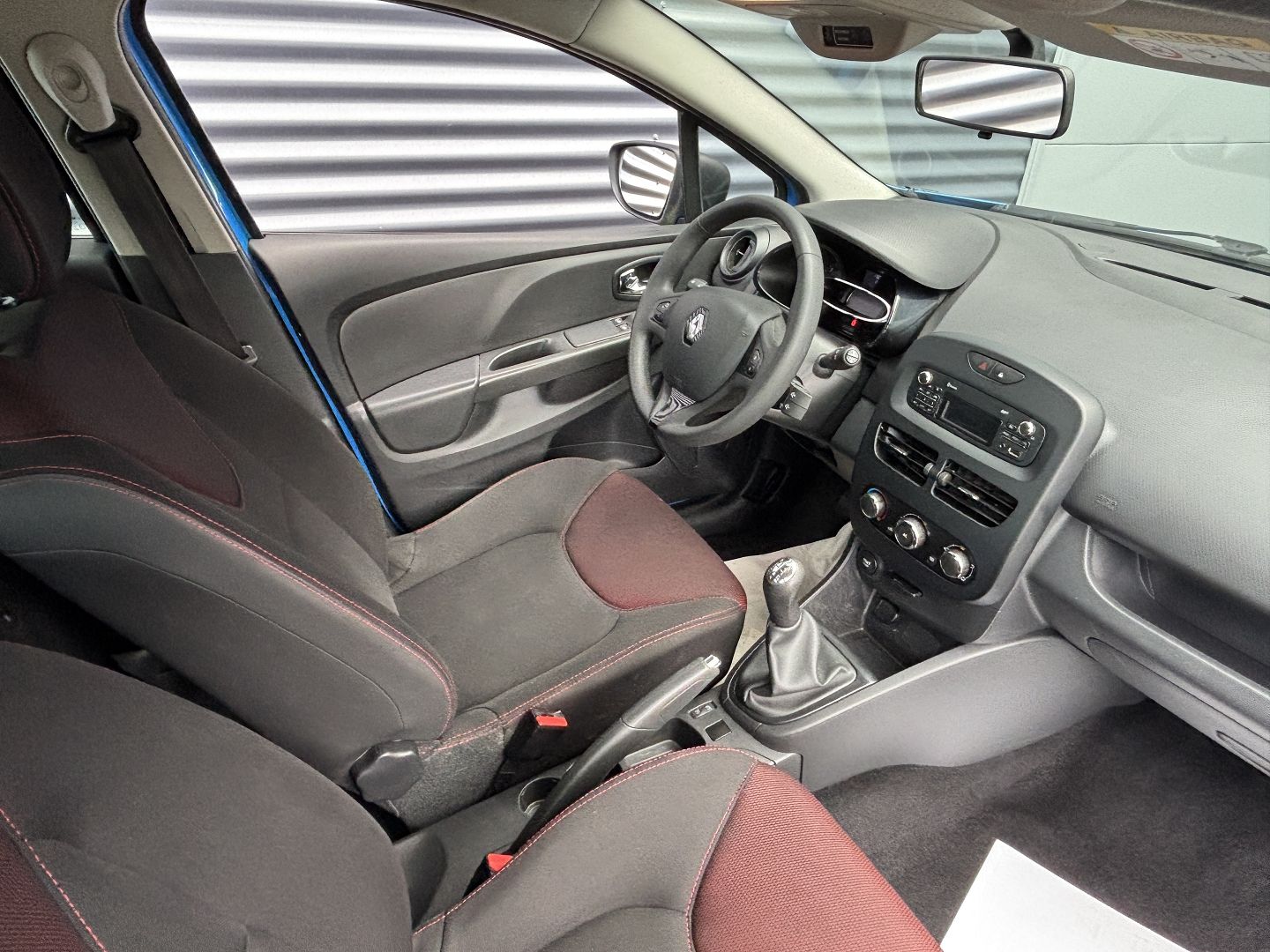 RENAULT CLIO IV STE - Image 7