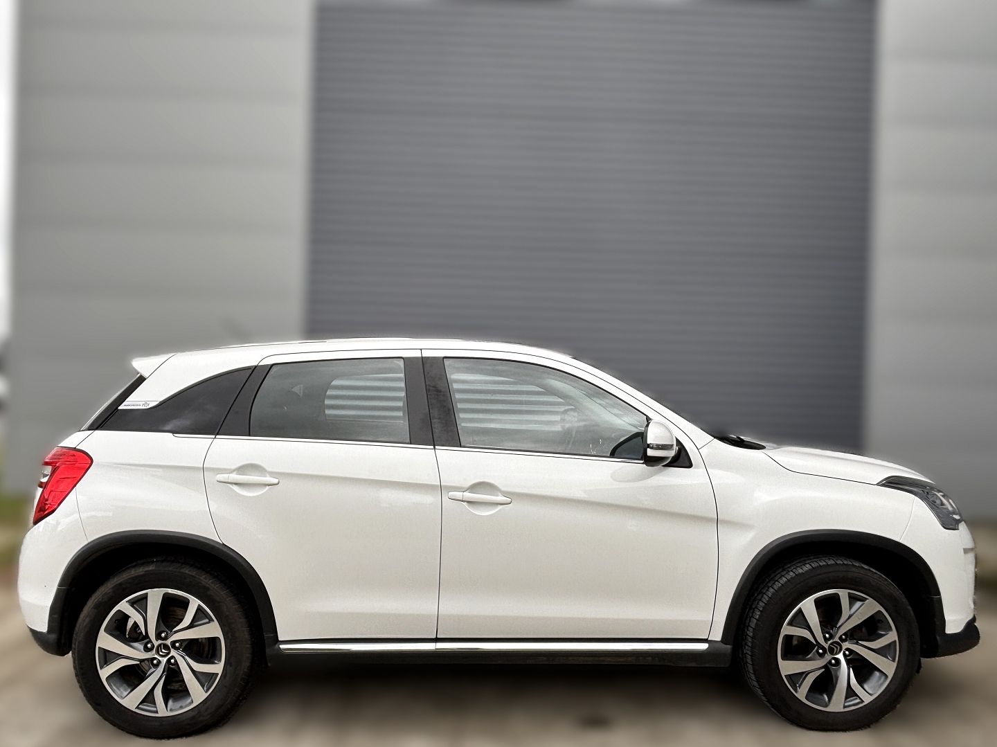 CITROEN C4 AIRCROSS - Image 2