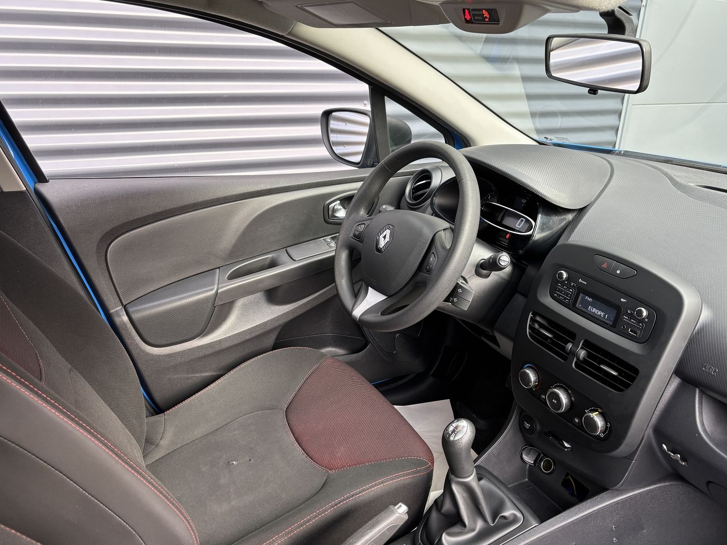 RENAULT CLIO IV STE - Image 7