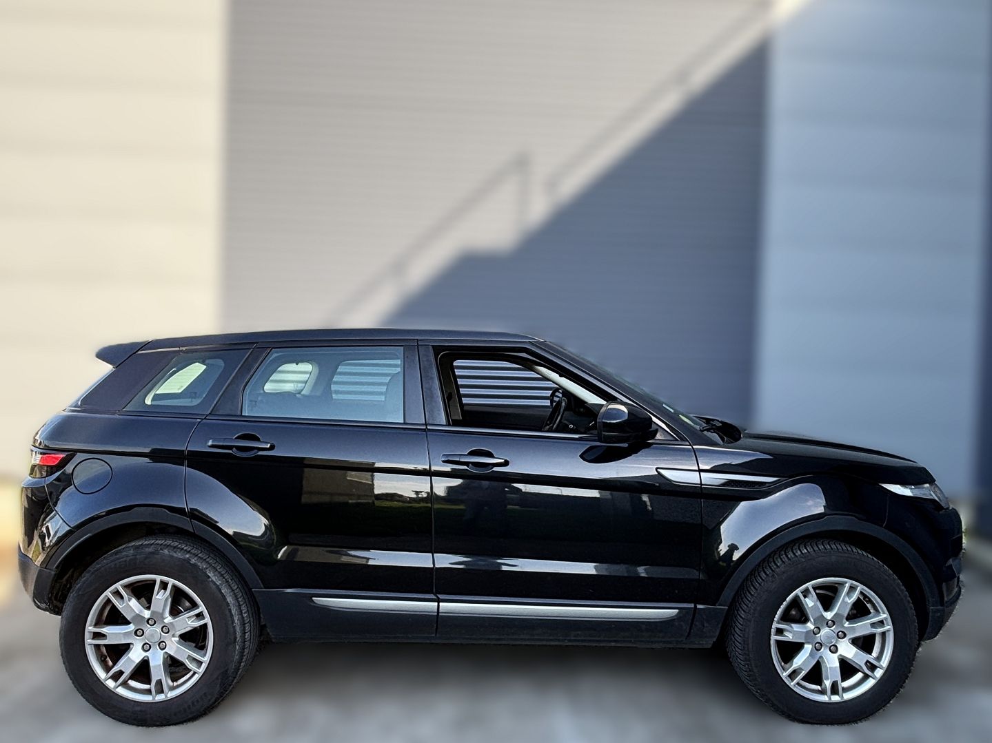 LAND-ROVER RANGE ROVER EVOQUE - Image 2