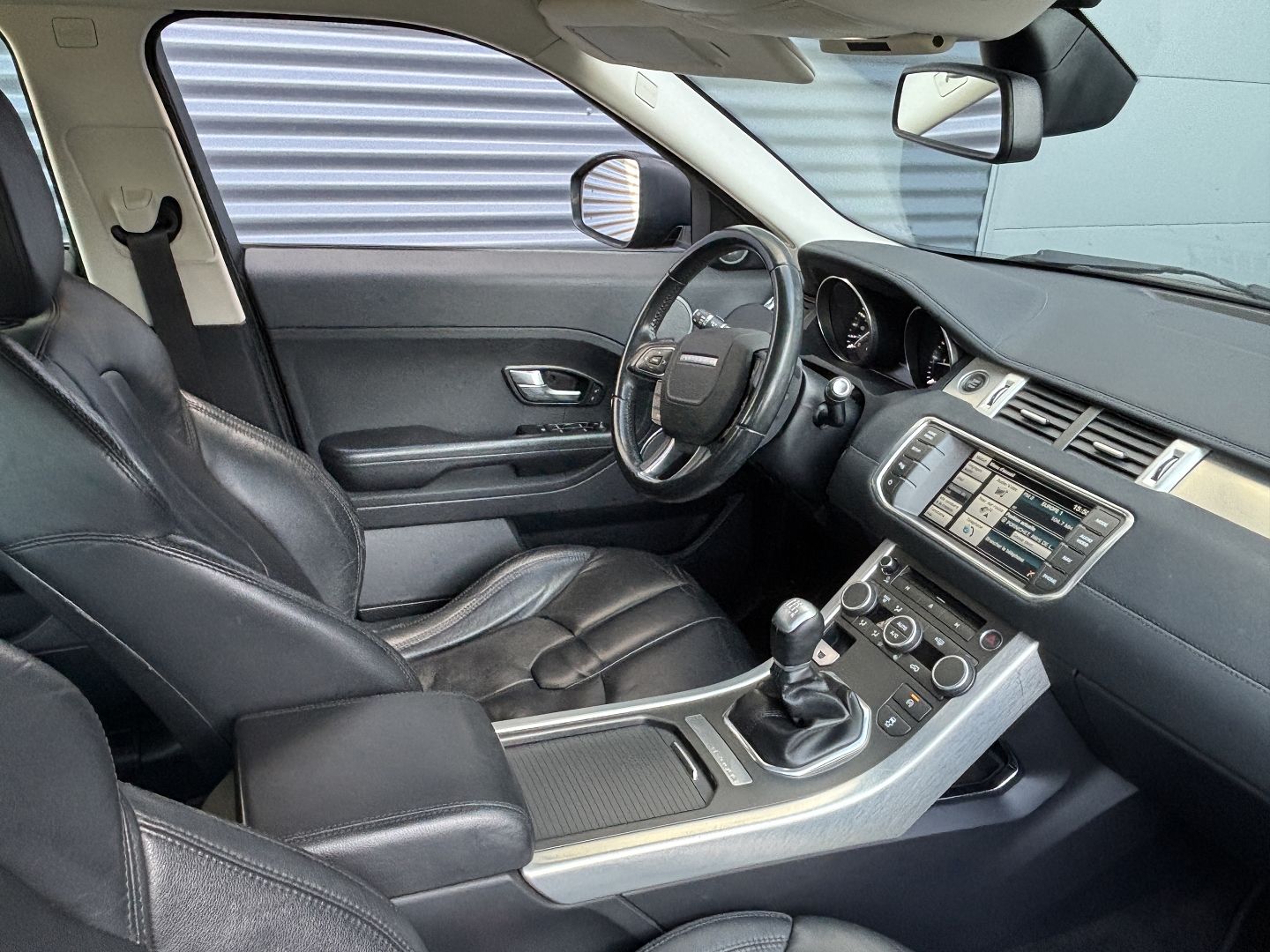 LAND-ROVER RANGE ROVER EVOQUE - Image 4