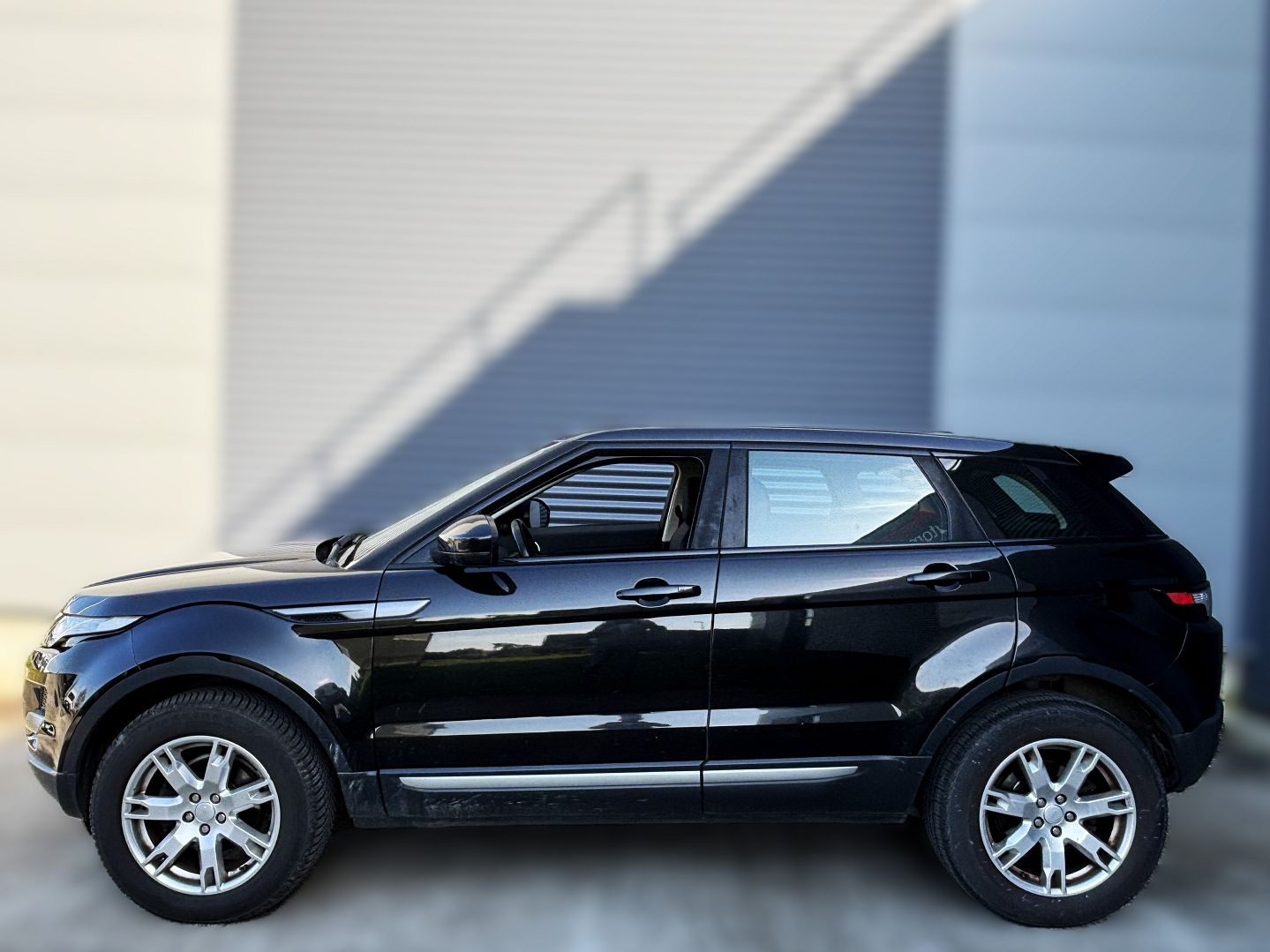 LAND-ROVER RANGE ROVER EVOQUE - Image 7