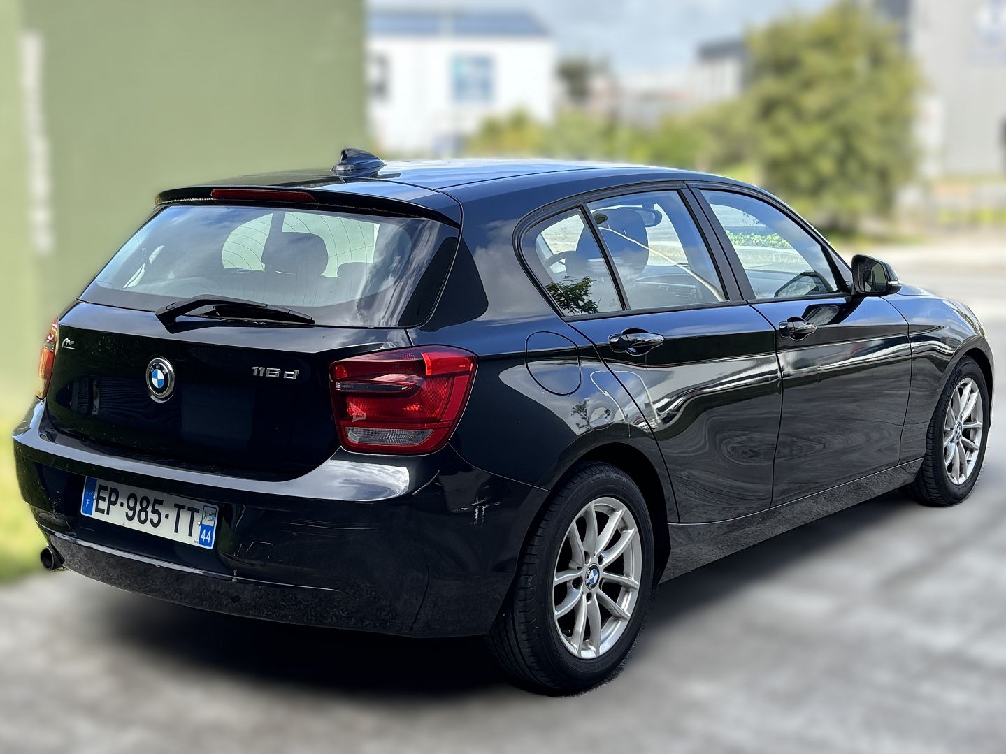 BMW SERIE 1 - Image 4