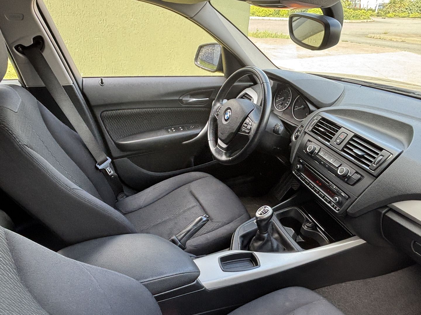 BMW SERIE 1 - Image 7