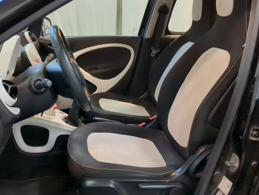 SMART FORFOUR - Image 7
