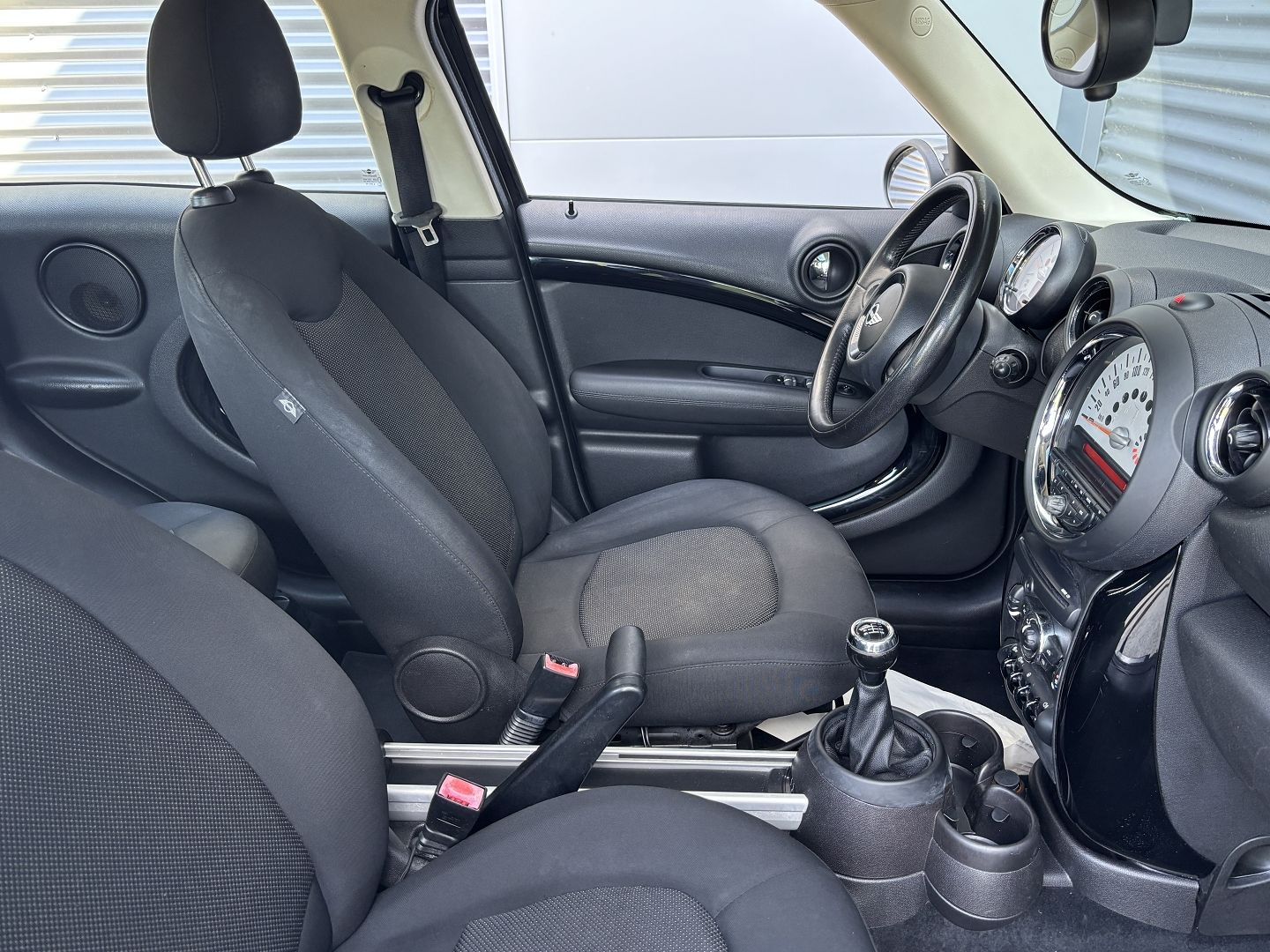 MINI COUNTRYMAN - Image 6