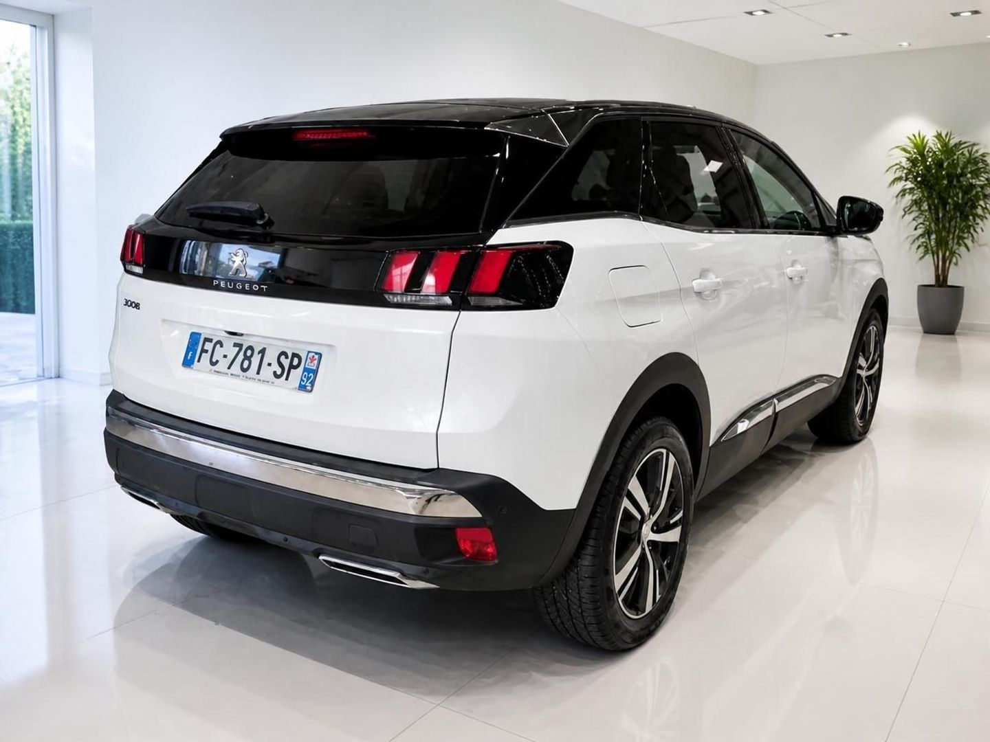 PEUGEOT 3008 - Image 2