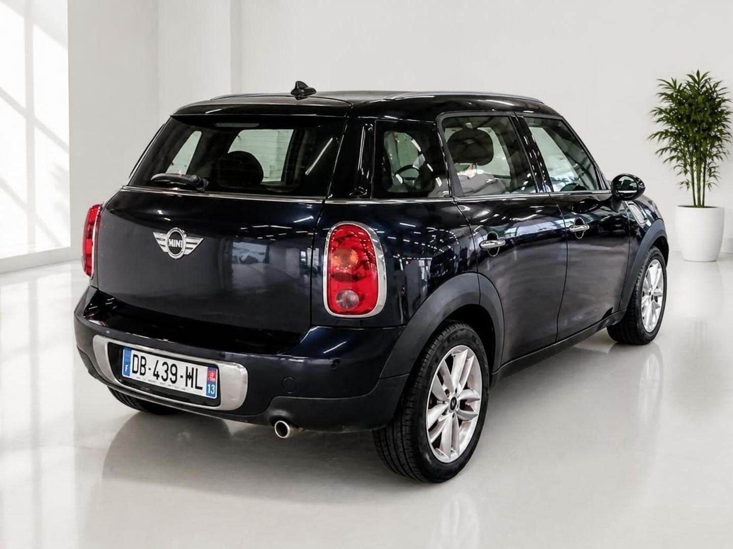MINI COUNTRYMAN - Image 2